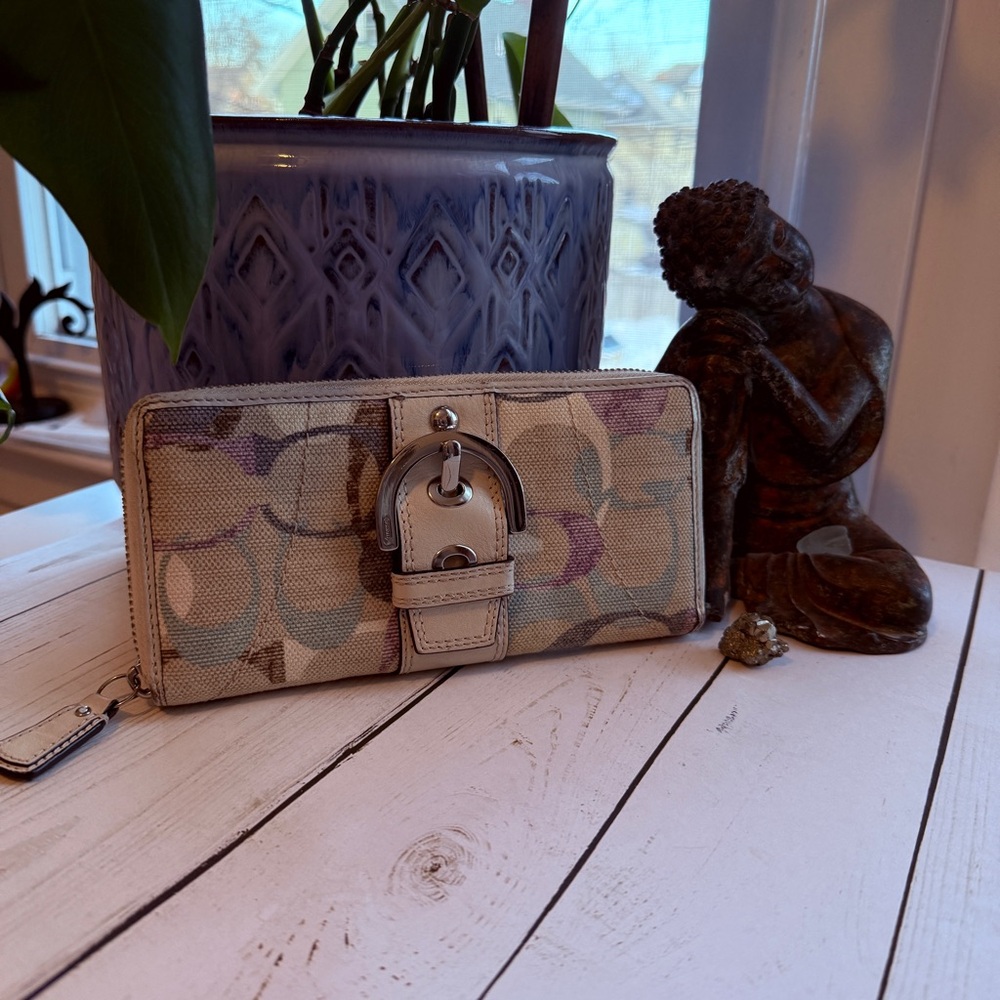 COACH | Soho Optic Linen Wallet